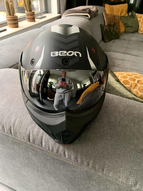 Beon B707 Helm