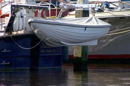 Bijboot sloep