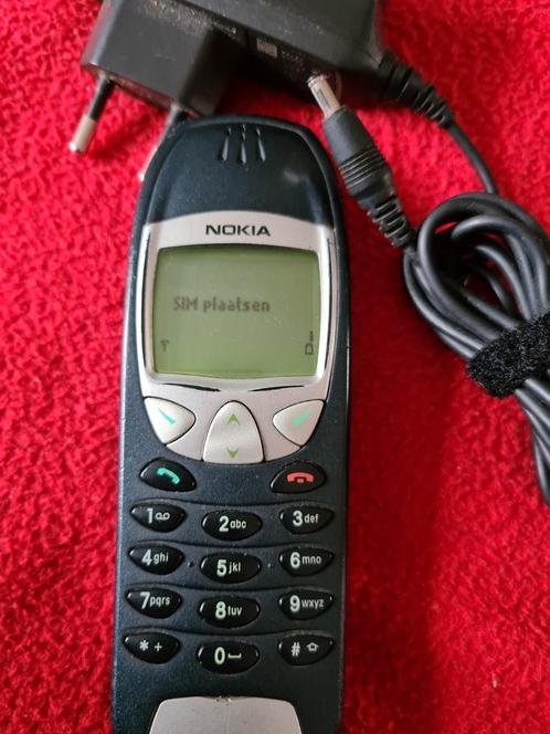 Bijna gratis als nieuw, goed werkende Nokia,model 6310i,15