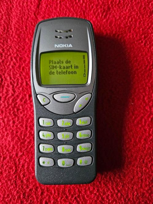 Bijna gratis Als nieuw Nokia telefoon model 3210,12