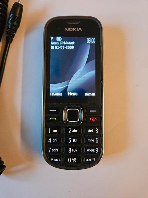 Bijna gratis Als nieuw Nokia telefoon model 3720,17