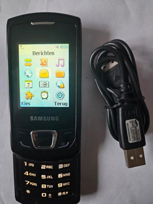 Bijna gratis Als nieuw Samsung telefoon schuifmodel 11,