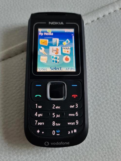 Bijna gratis goed werkende Nokia 1680,met oplader,13