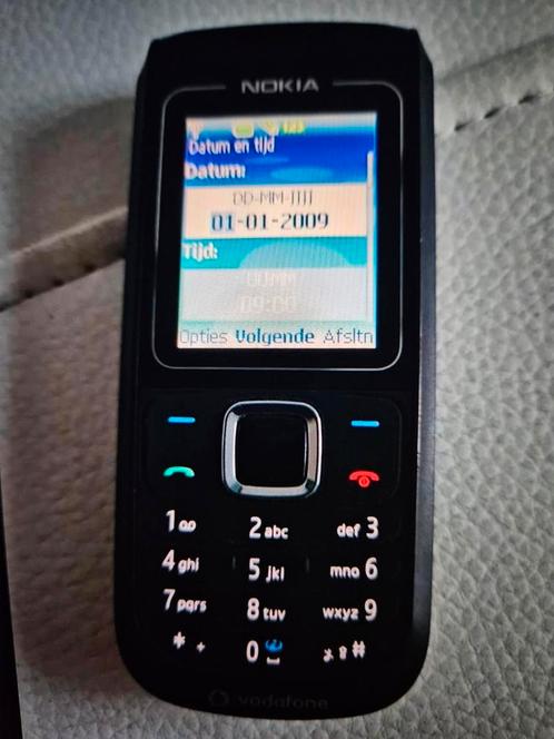 Bijna gratis goed werkende Nokia telefoon met oplader,9,50