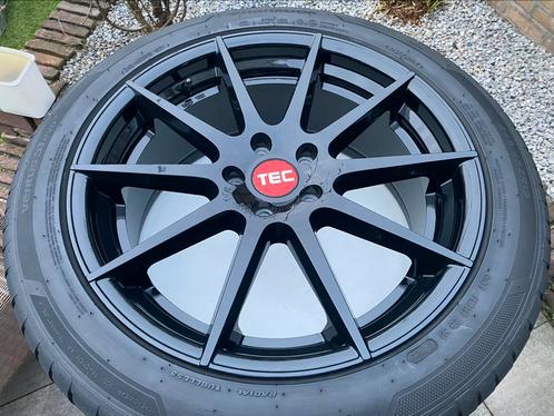 Bijna nieuwe 19 inch Mercedes-Benz v-klasse wielen