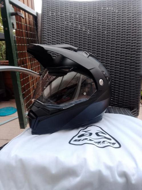 Bijna nieuwe enduro helm van Bayrd