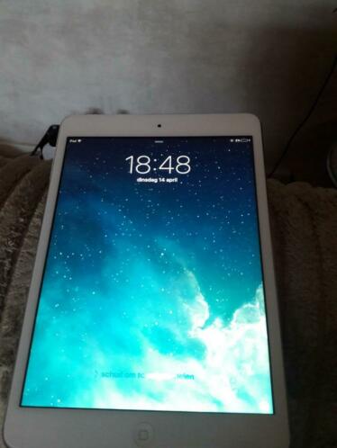 Bijna nieuwe iPad mini. Weinig gebruikt.