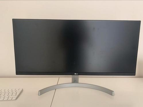 Bijna nooit gebruikt LG 29WN600 monitor