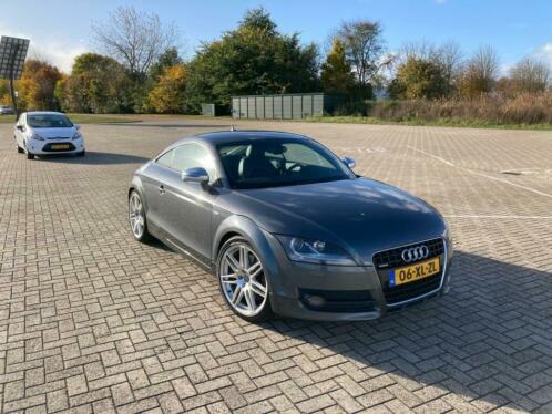 Bijna YOUNGTIMER Audi TT 3.2 v6 nieuwe apk en grote beurt