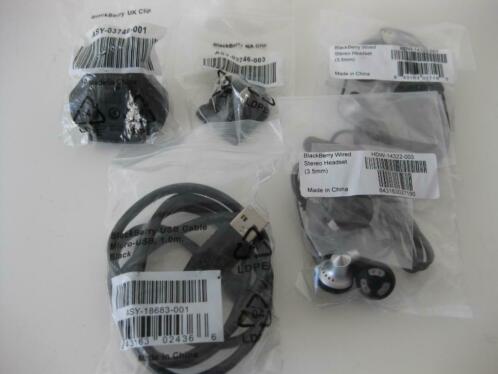Black Berry Headsets  Cable  Clips NIEUW in verpakking 
