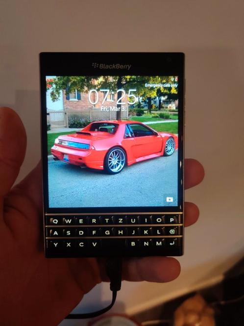 Black berry passport