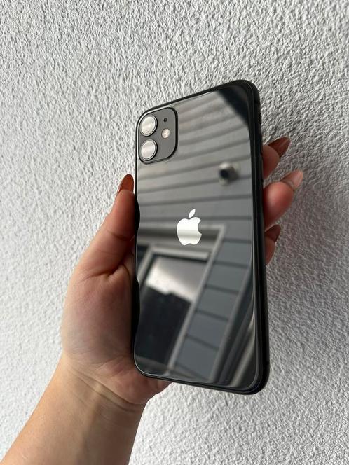 Black iPhone 11 (64GB) for sale