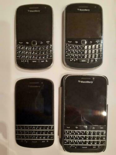 BlackbBerry mobiel, set van 4 gebruikte telefoonsl