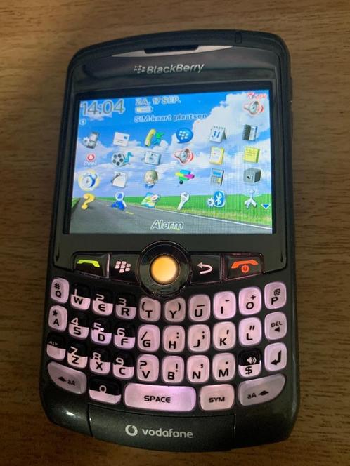 Blackberry 8310 met nieuwe accu en hoesje 