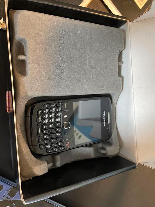 Blackberry 8520, zwart