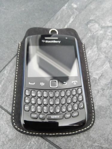 Blackberry 9360 met hoestje