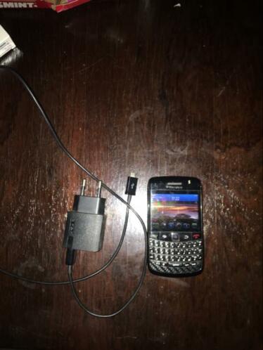 Blackberry 9870 Carbon met lader