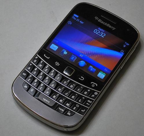blackberry 9900 bold
