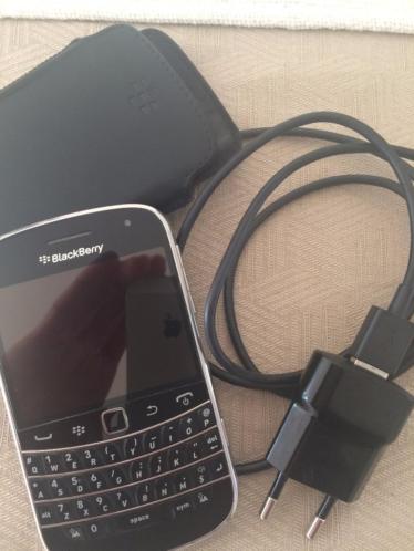 Blackberry 9900 bold compleet met boxopladerheadsethoesje