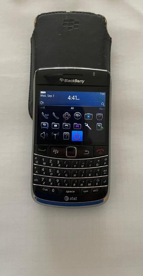 blackberry BOLD 9700 incl kabel en origineel hoesje