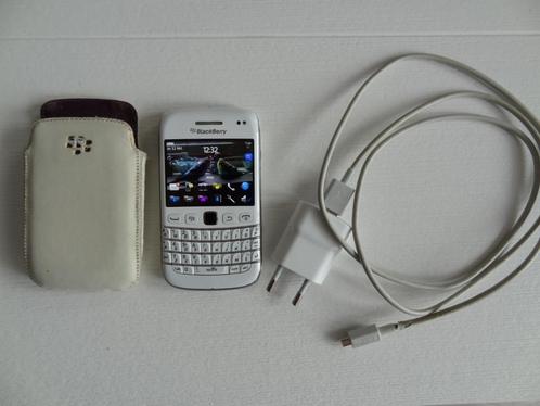 Blackberry Bold 9700 Incl. USB Lader En Hoes gtSnelle Verzend