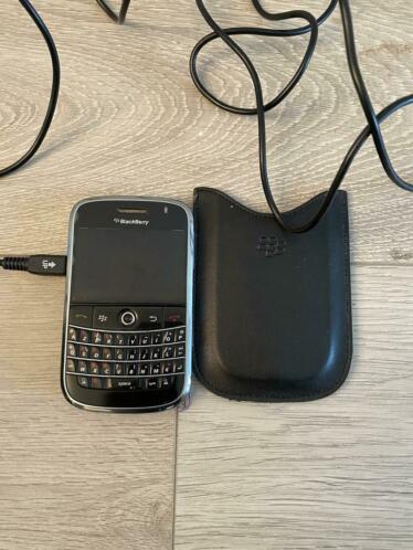 Blackberry Bold 9700 mobiele telefoon compleet met lader