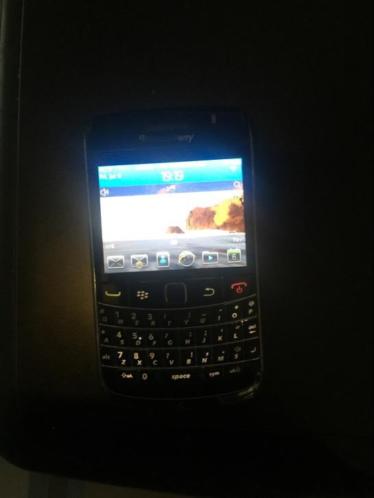 BlackBerry bold 9700 simlock vrij goede staat