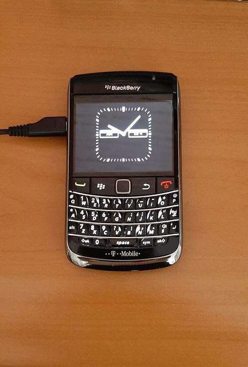 BlackBerry Bold 9700 smartphone