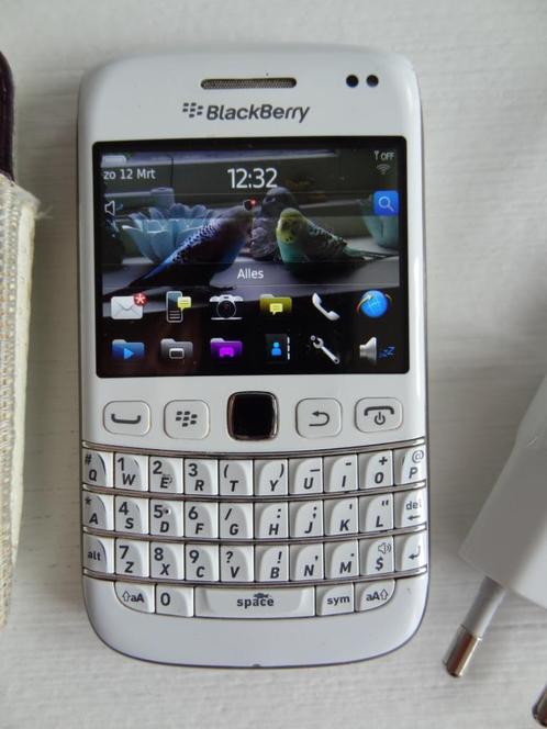Blackberry Bold 9780 Incl. USB Lader En Hoes gtSnelle Verzend