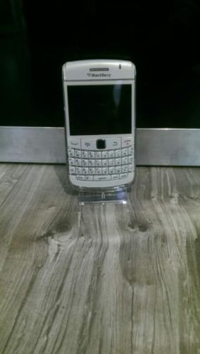 BlackBerry Bold 9780  simlockvrij  Used Products Woerden 