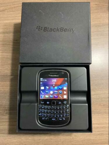 BlackBerry BOLD 9900
