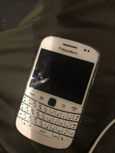 BlackBerry bold 9900