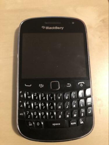 BlackBerry Bold 9900  Gaat niet aan