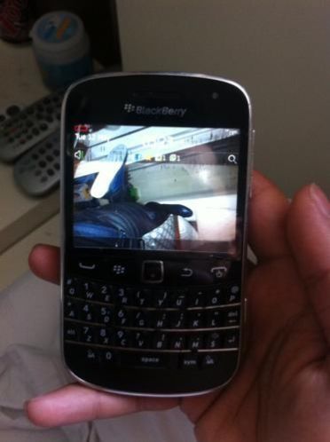 Blackberry bold 9900 iphone laptop ipad tablet s4