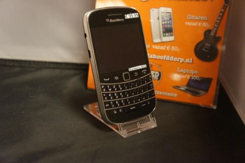 Blackberry Bold 9900  met leren insteekhoes 