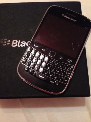 Blackberry Bold 9900 scherm defect (barst)