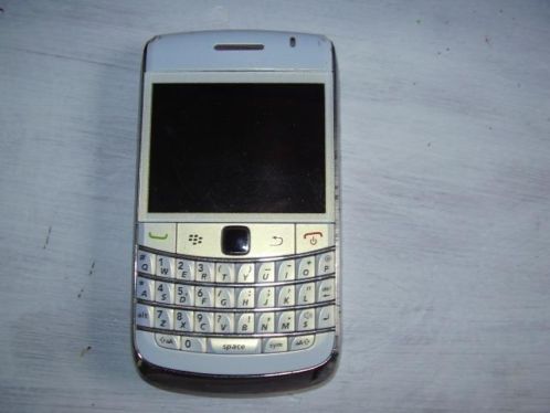 Blackberry Bold 9900 wit