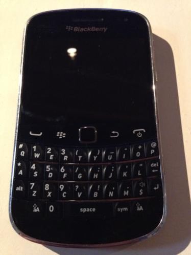 Blackberry Bold 9900 zgan