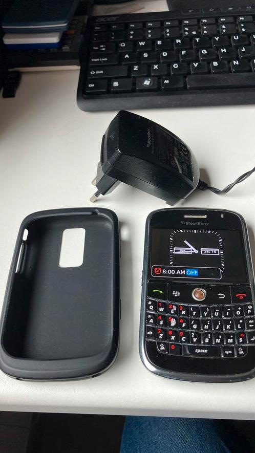 Blackberry bold Incl oplader en hoesje