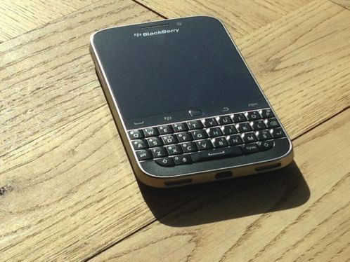 Blackberry Classic  22m Garantie  Als Nieuw  Doos 299,-