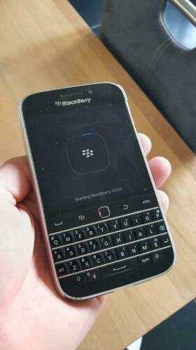 Blackberry Classic - in zeer goede staat - incl. cover