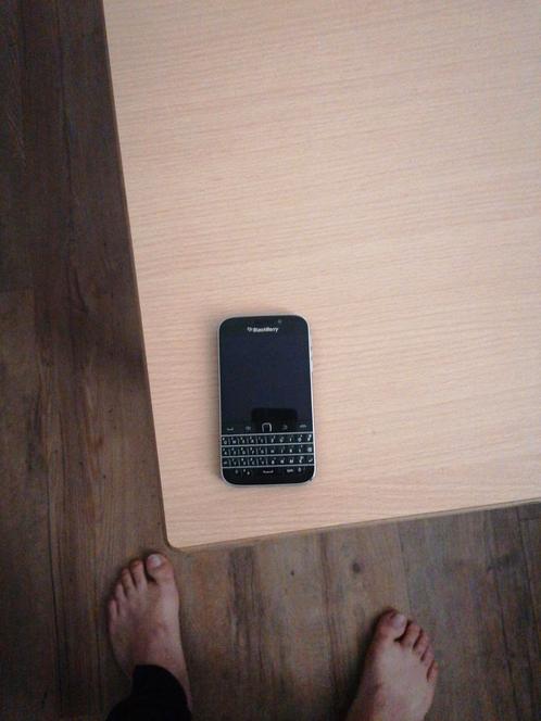 Blackberry classic Q20