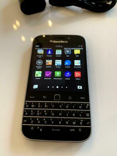 Blackberry classic sqc100