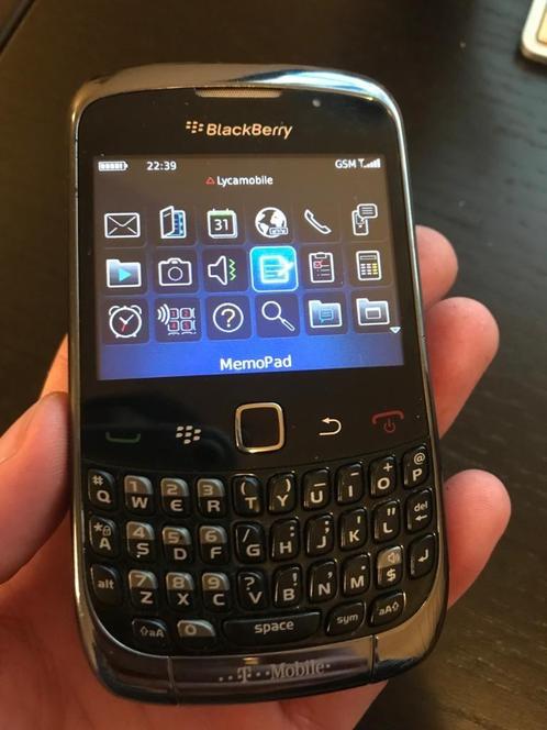 Blackberry Curve