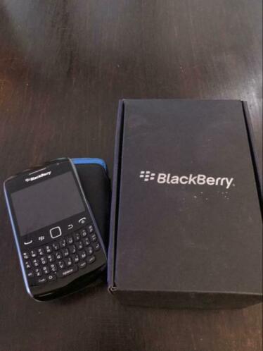Blackberry curve 9360  doos en beschermhoes