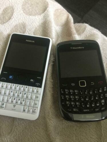 BlackBerry en een Nokia telefoon