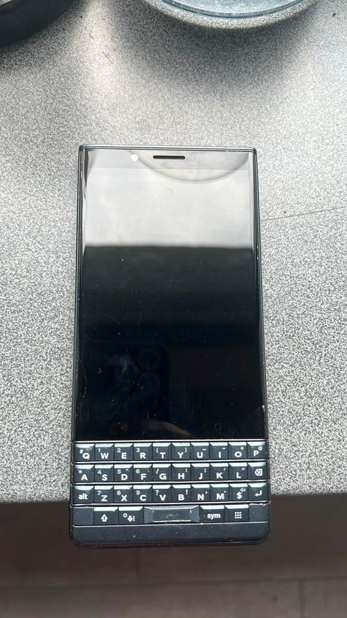 Blackberry key 2