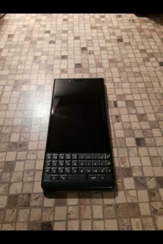 BlackBerry Key 2 LE 32GB.