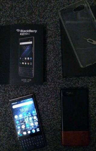 BlackBerry key2 LE dual sim.