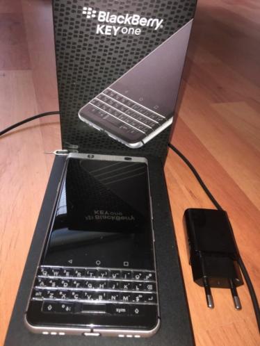 Blackberry keyone